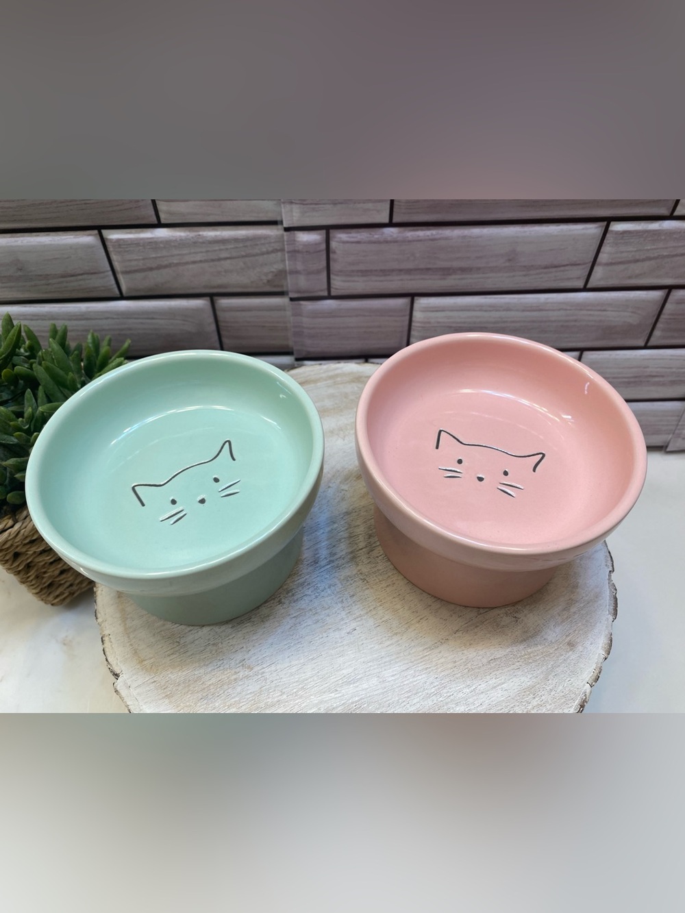 Signature ❤️Ceramic Cute cat face Elevated cat bowl Pink & Mint set of 2 New